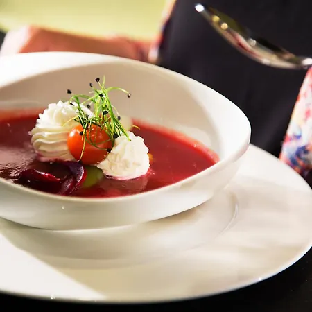 Oceania Le Metropole 4*