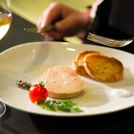 Отель Oceania Le Metropole 4*