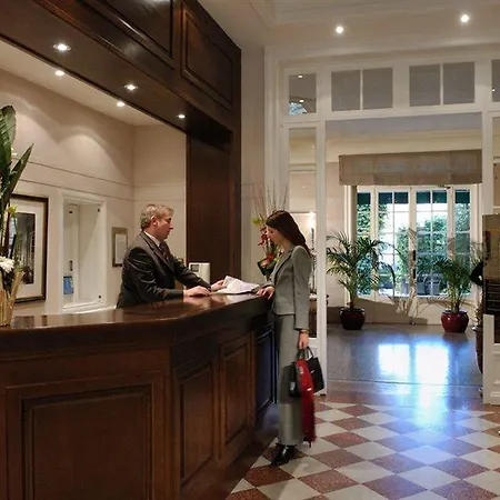 Oceania Le Metropole Hotel