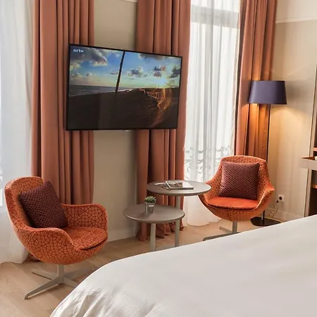 Oceania Le Metropole