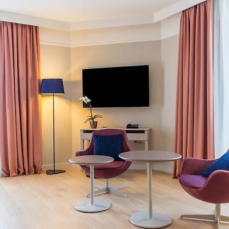 Oceania Le Metropole Hotel 4*