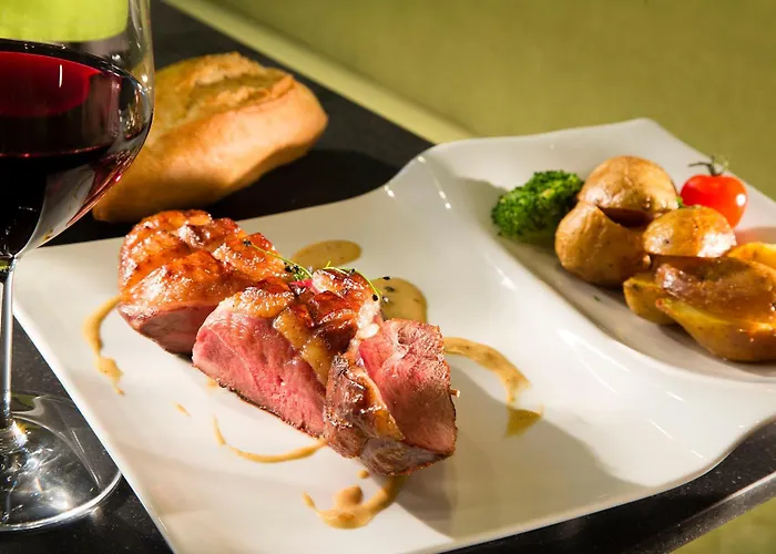 Oceania Le Métropole Hotel 4*