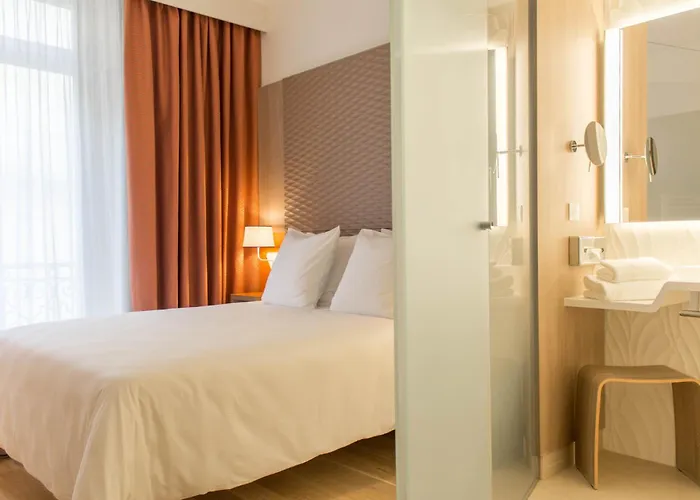 Hotel Oceania Le Métropole 4*