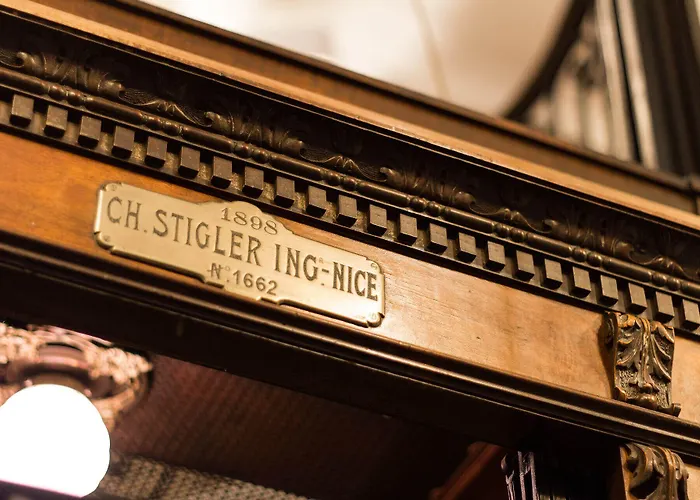 Oceania Le Métropole